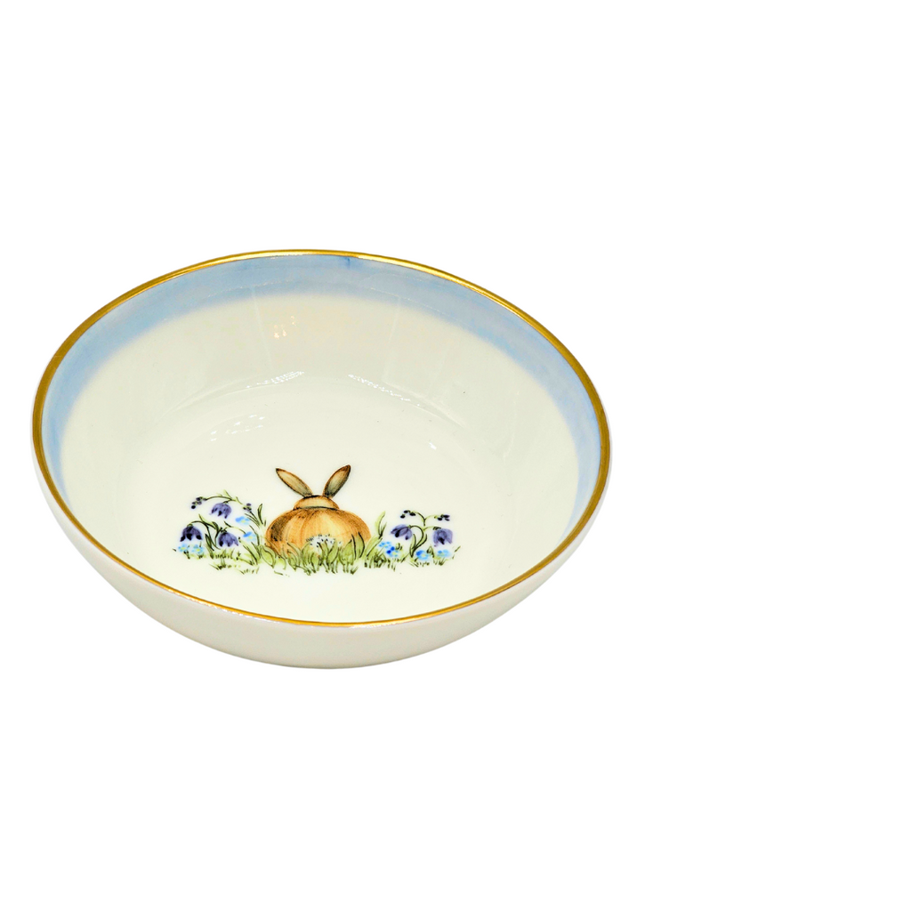 Porcelain bowl with rabbit