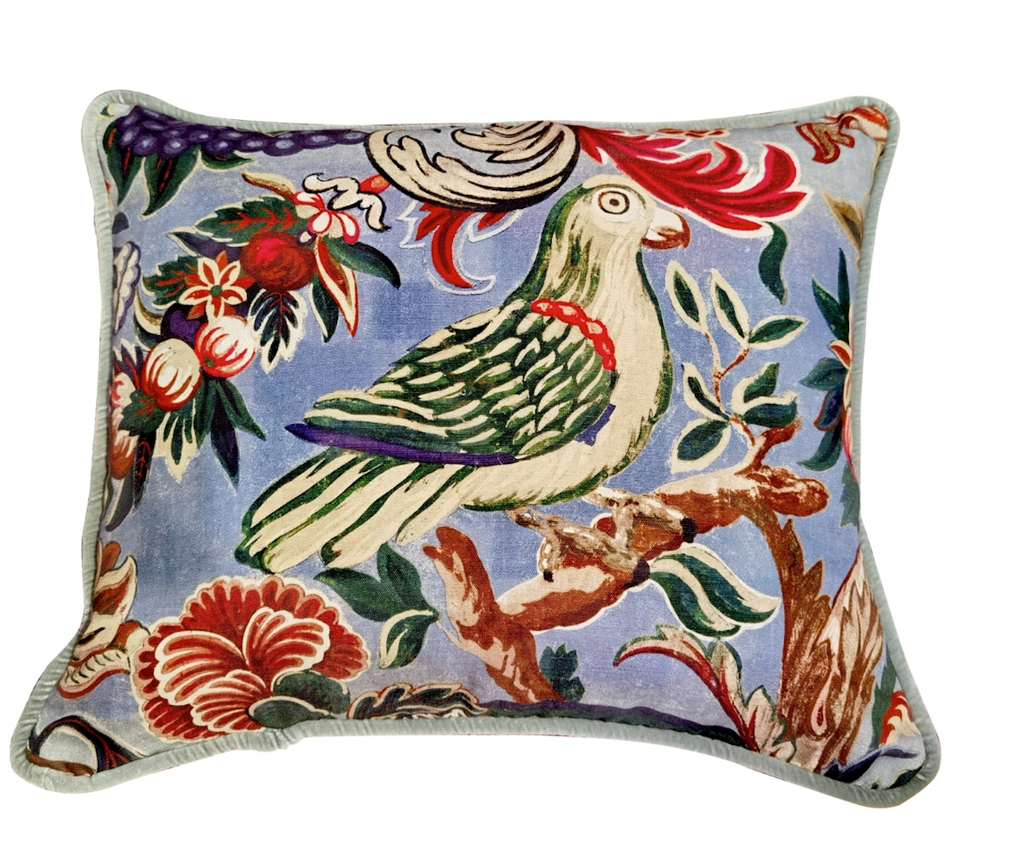 Cushion with "Bird" motif